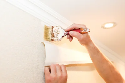 Pose de papier peint à Marsilly — revêtements muraux et toiles de verre